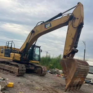 Cat 336 excavator digging arm view