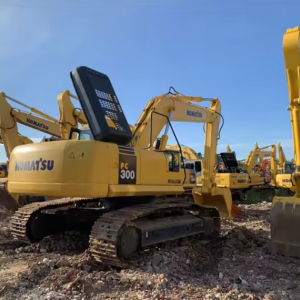 Komatsu PC300-7 Excavator Engine Compartment View
